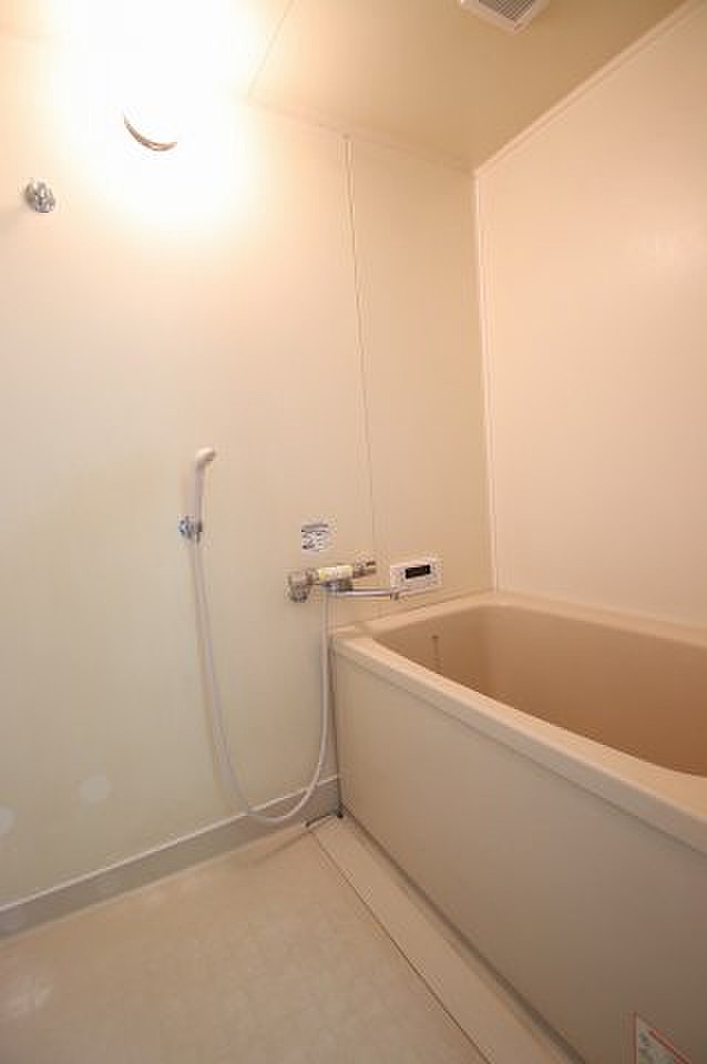 バス・シャワールーム　お風呂です