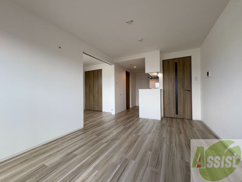 居室・リビング　広くてきれいなリビングです！快適に過ごせそうですね。