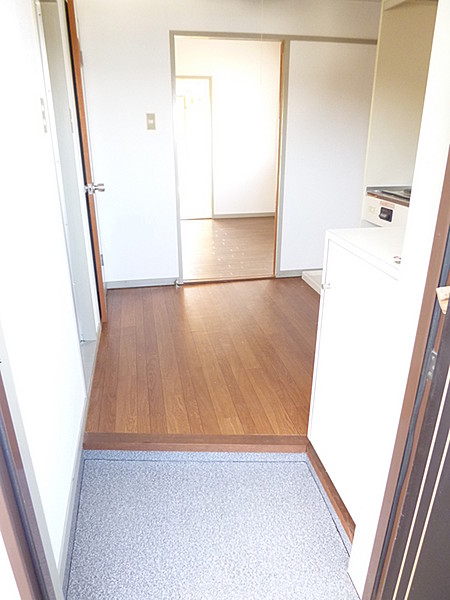 居室・リビング　ゆったり過ごせる居間です