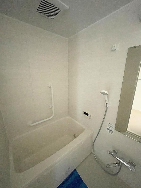 バス・シャワールーム　追い焚き機能付き