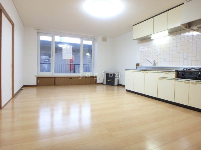 居室・リビング　居間