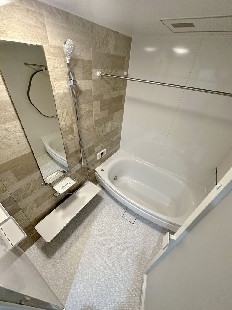 バス・シャワールーム　バス