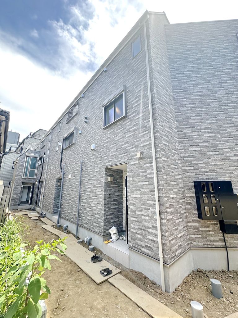 建物外観　エントランス