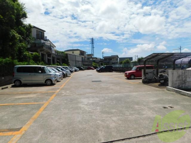 駐車場　広い駐車場です