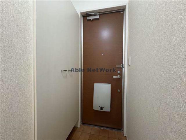 玄関　※管理会社写真参照