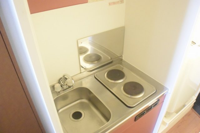 キッチン　二口コンロで料理がしやすいです♪
