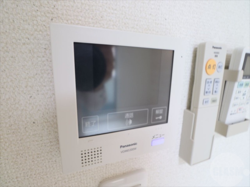 セキュリティ　モニター付きインターホンで安心です