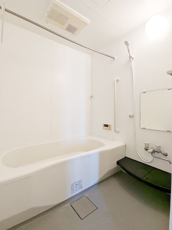 バス・シャワールーム　図面と現状に相違がある場合には現状を優先