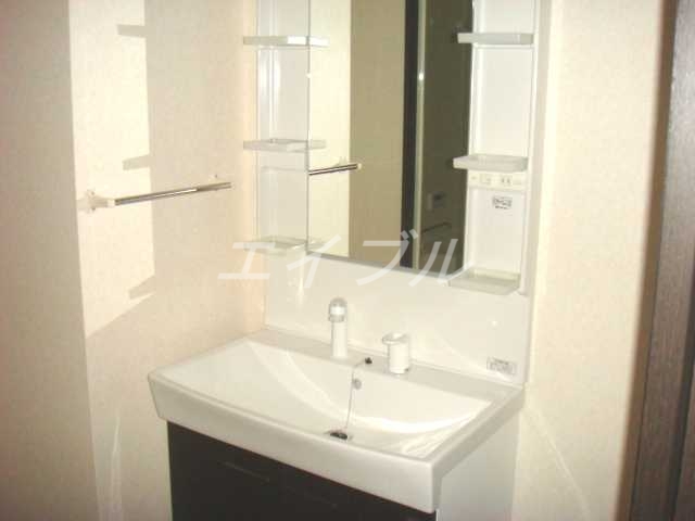 洗面設備　洗髪洗面化粧台