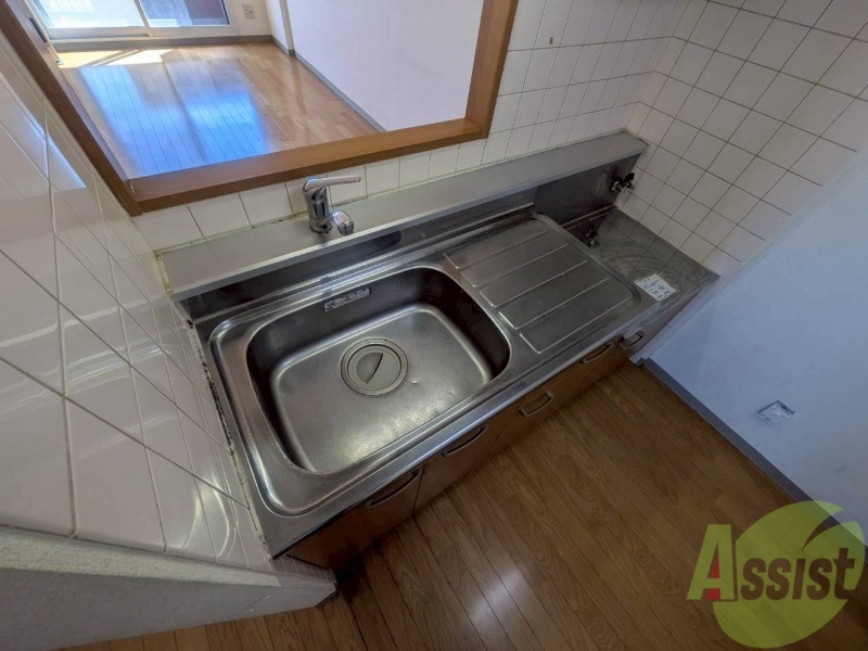 キッチン　キッチンはスペースも広々していて使いやすそうですよ！