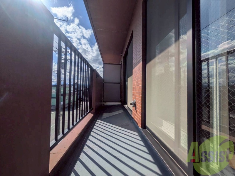 バルコニー　バルコニーです。洗濯物を干したり一息ついたりできますね！