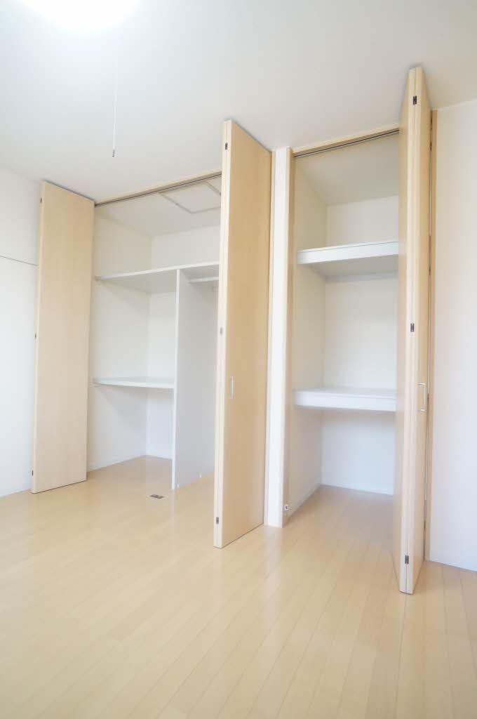 収納　北洋室収納