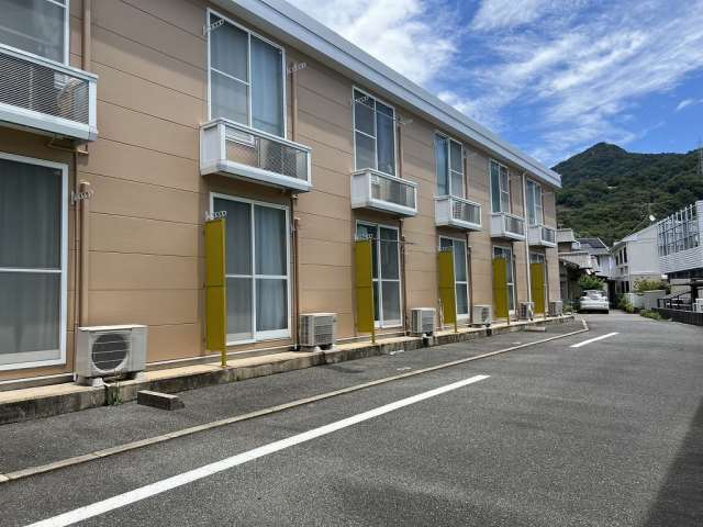 駐車場　エントランス