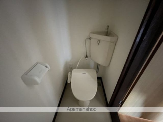 ＪＲ山陽本線 備後赤坂駅 徒歩24分 2階建 築38年のトイレ写真