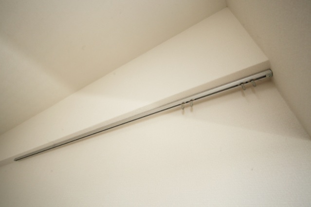 収納　ピクチャーレール