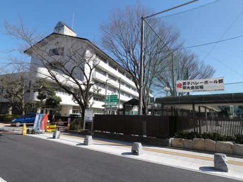 中学校　静岡市立城内中学校（中学校）まで607m