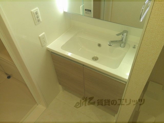 洗面設備　独立洗面台