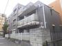 信濃町駅より徒歩6分 築35年5ヶ月 3階建の賃貸物件