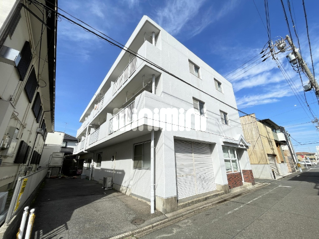 建物外観　鉄筋コンクリート造です