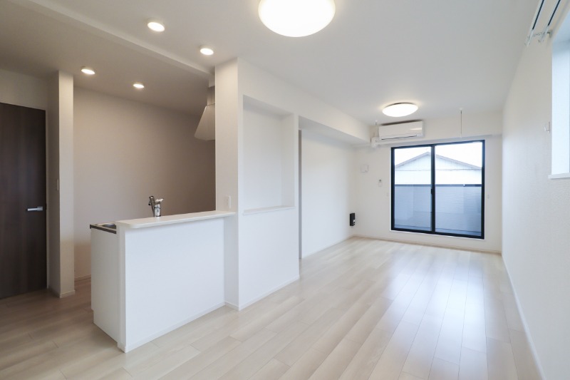 居室・リビング　図面と現状に相違がある場合には現状を優先