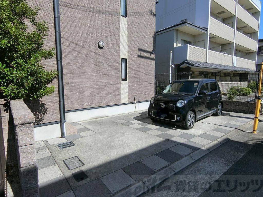 駐車場　外観