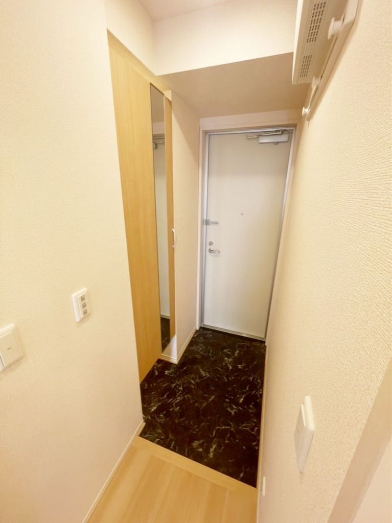 玄関　★お問い合わせは、地域密着のタウンハウジングまで★