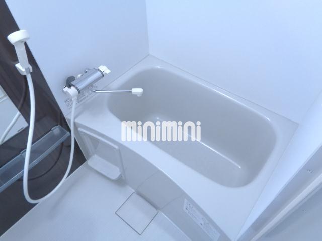 バス・シャワールーム　雨の日には嬉しい浴室乾燥機付き