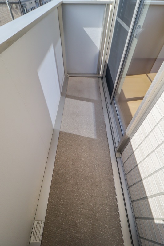 バルコニー　図面と現状に相違がある場合には現状を優先