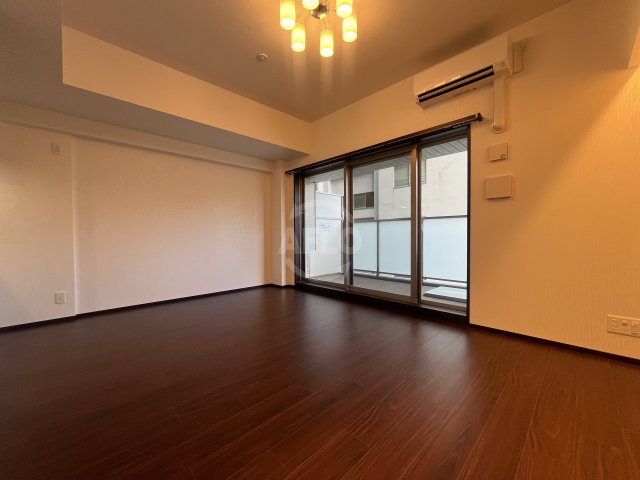 居室・リビング　プレジオ難波　リビング