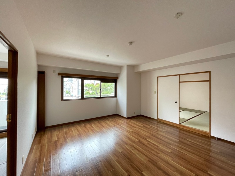 居室・リビング　※別部屋参考写真