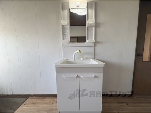 洗面設備　独立洗面台