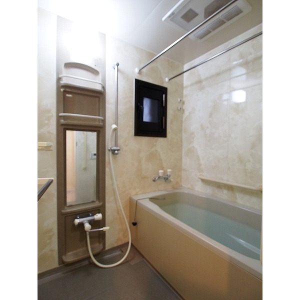 バス・シャワールーム