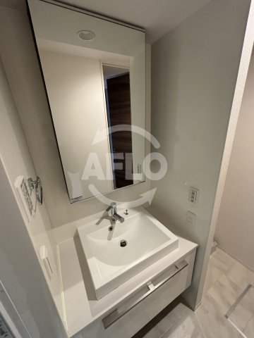 洗面設備　グラサ真田山　独立洗面台