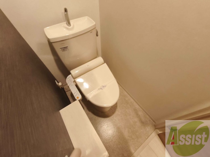 トイレ　ウォシュレット機能がついたトイレ。安心して使用できますね。