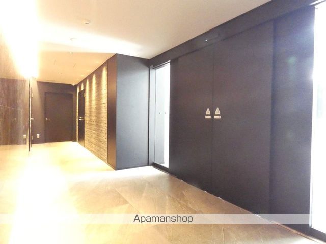 ロビー　ロビー