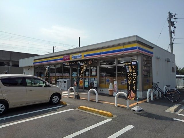 コンビニ　ミニストップ宇多津町店（コンビニ）まで400m