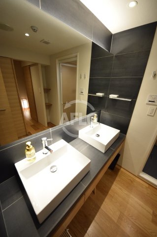 洗面設備　おおきに東心斎橋ビル　洗面所