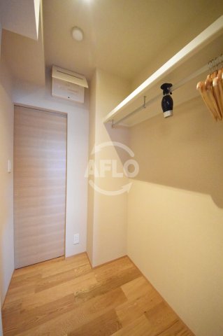 収納　おおきに東心斎橋ビル　収納