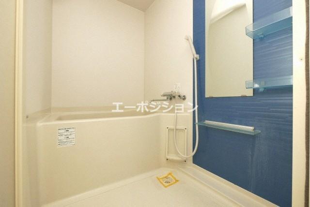 バス・シャワールーム　セレニテ難波西