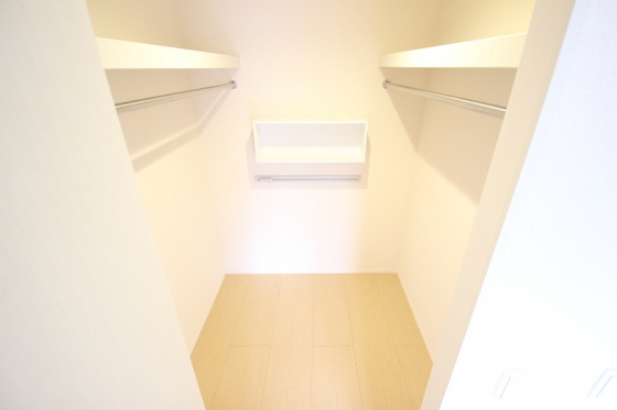 収納　※別部屋の写真です