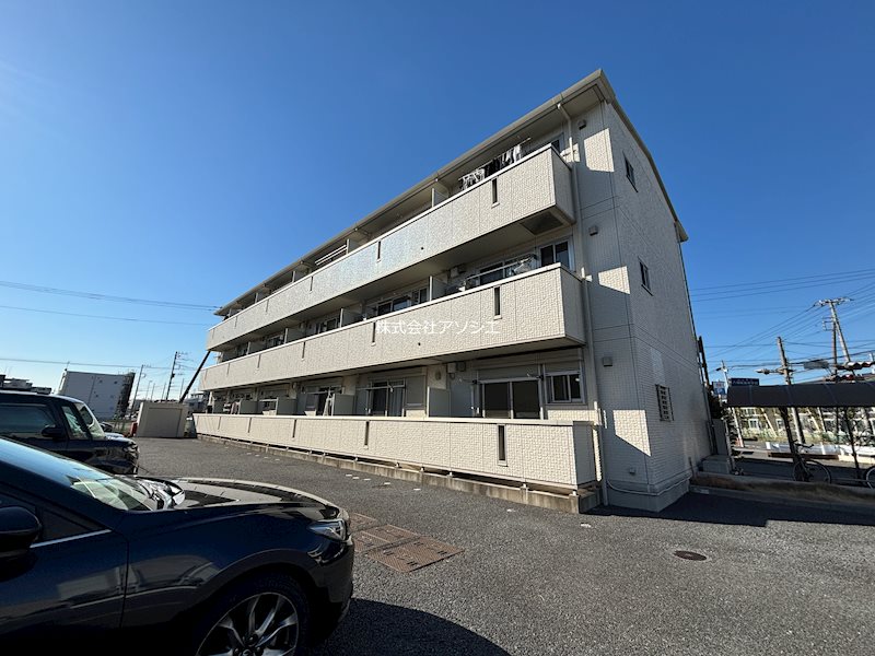 建物外観　カンピエーレのご紹介は住まいの窓口アソシエへ