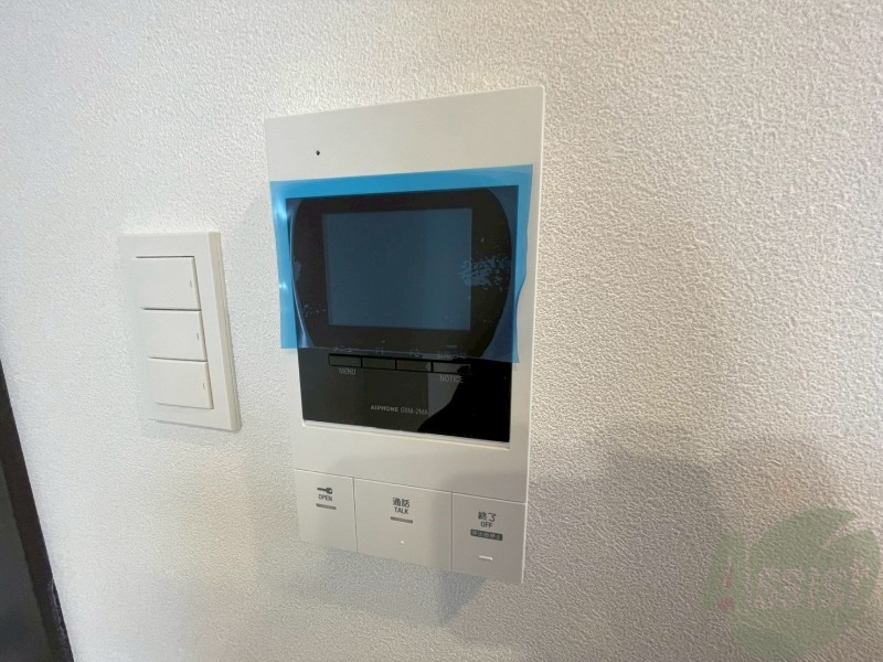 セキュリティ　ＴＶモニター付インターホンです。来客者の顔が見えるので安心！