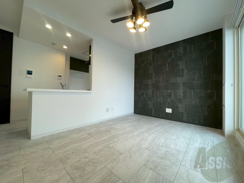 居室・リビング　広々としたリビングですね。使い勝手がよさそうですね！