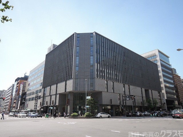 ショッピングセンター　ラクエ四条烏丸（ショッピングセンター）まで250m