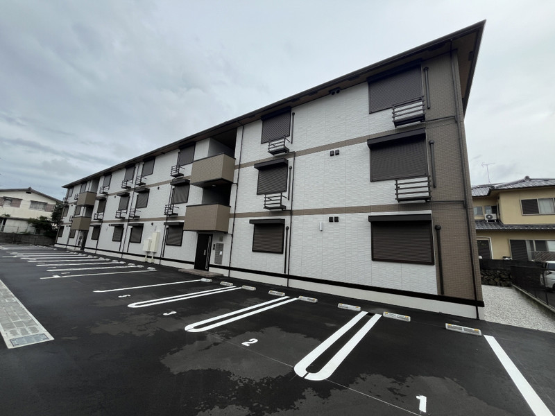 建物外観　ZEH-M仕様