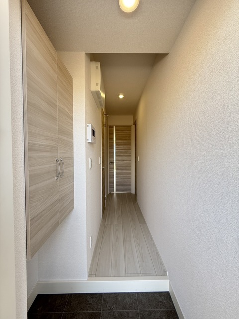 玄関　同施工会社参考写真です