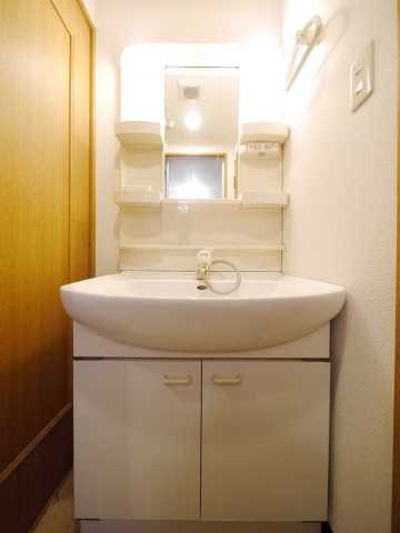 洗面設備　アルカサル御苑