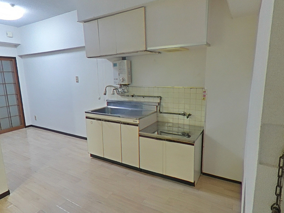 キッチン　※別部屋の写真です