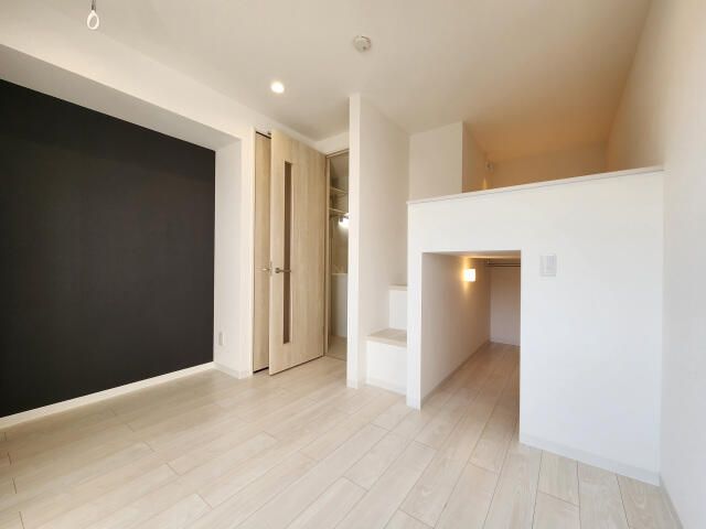 居室・リビング　リビングです　以下別号室参考写真です