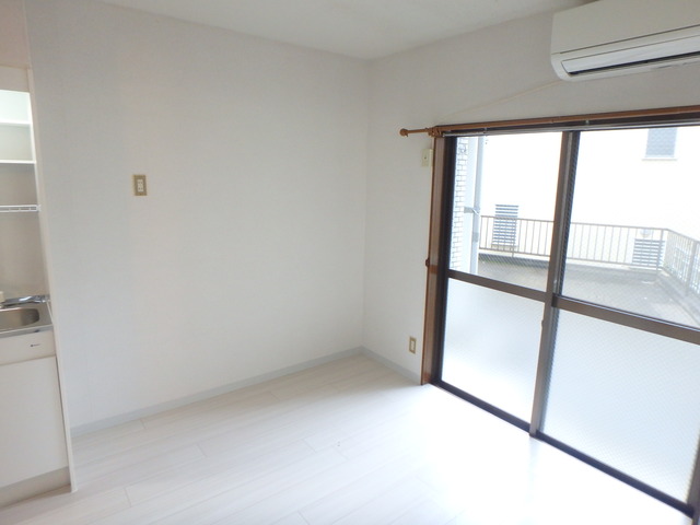 居室・リビング　居室